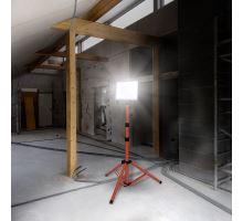 Solight LED reflektor s vysokým stojanem, 100W, 9000lm, 4000K, kabel se zástrčkou, IP65 (1)