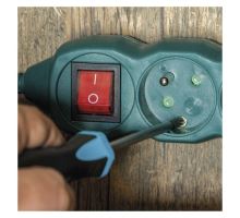 Predlžovací kábel 3 m / 3 zásuvky / s vypínačom / zelený / PVC / 1,5 mm2 (2)
