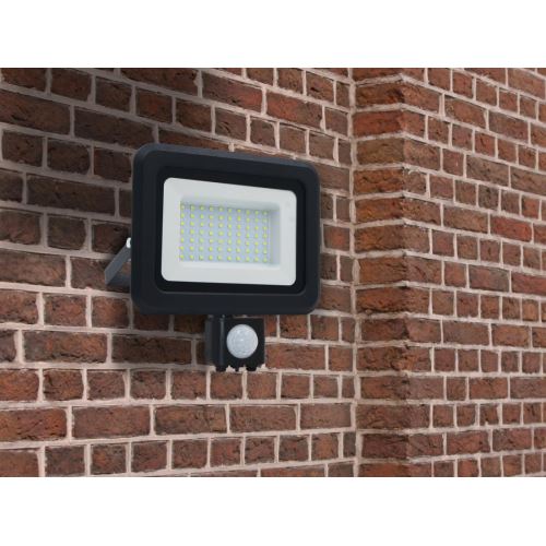 LED čierny reflektor 50W / 4000K - LF0024S
